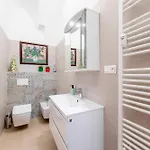 Appartement Hlavna Luxe 3 150m2 6 Beds Košice