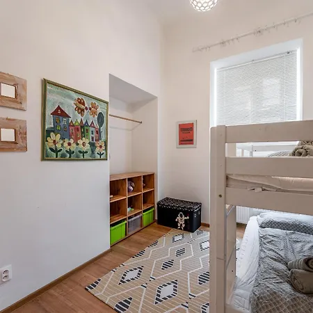Apartment Hlavna Luxe 3 150m2 With Parking For Fee *