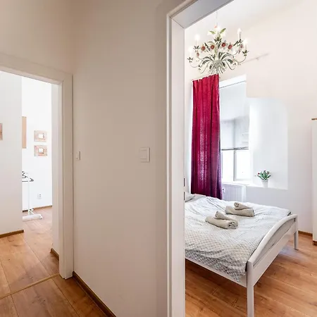 Hlavna Luxe 3 150m2 6 Beds アパート *